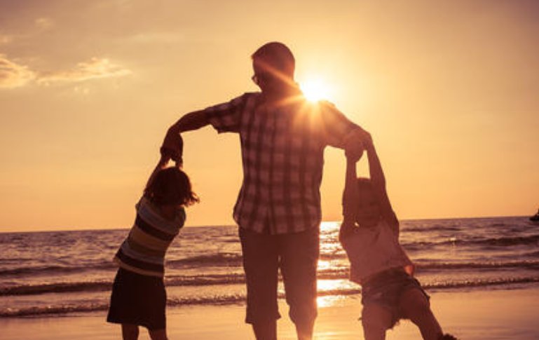 《父亲是那拉车的牛》原唱歌词是什么？