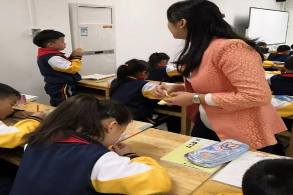 吃喝嫖赌是什么意思