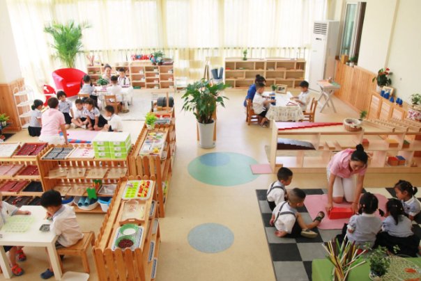 蒙氏幼儿园的学费是多少