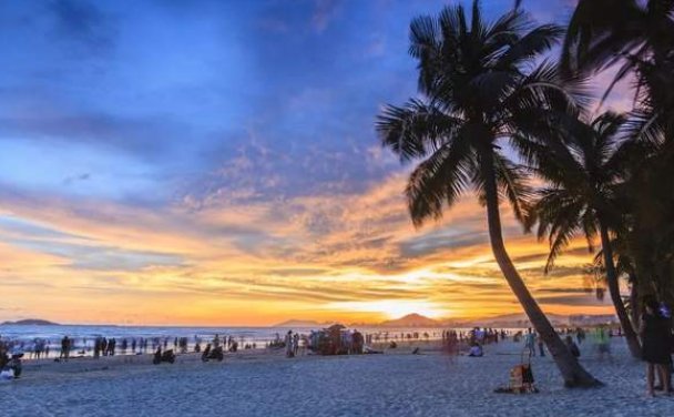 占领三亚的不再是东北人，而是憋坏的上海人，如何看待这一情况？