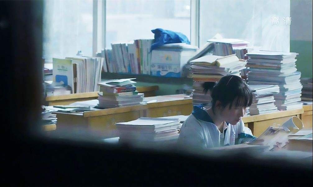 自杀热线盲人接线员：学生占比最大，暴露出了哪些社会问题？