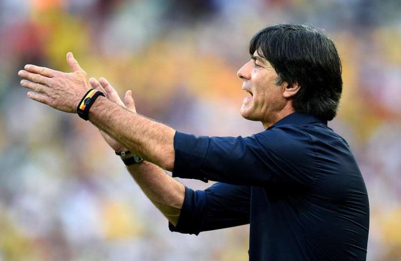 2020年欧洲杯预选赛德国队主场2：4输给荷兰，主帅勒夫会有哪些反思？