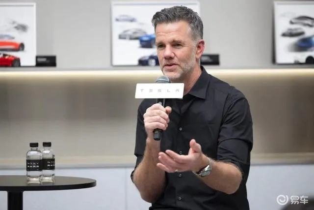 Cybertruck开启国内巡展马老板2024先开“卷”