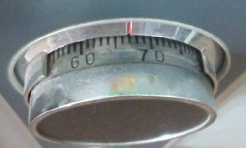 老式保险柜的开锁顺序是什么？