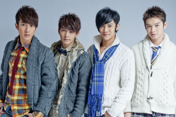 飞轮海当年红遍一时，是什么原因让这个组合解散了呢？