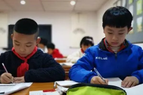 丰衣又食足打一数字