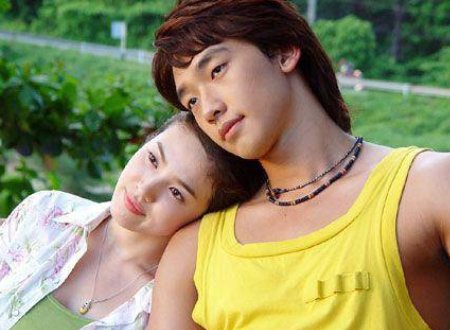 韩版《浪漫满屋》男主角是谁扮演？