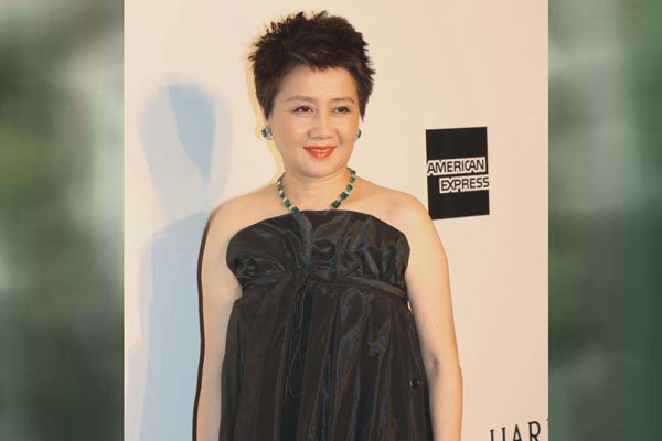 四太梁安琪咋怀孕的 为赌王的体格点个赞