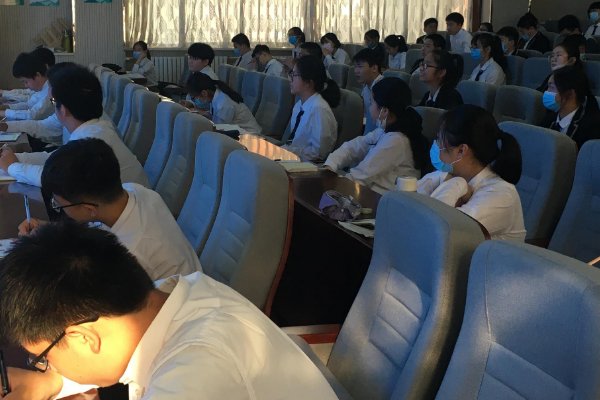 丰衣又食足打一数字