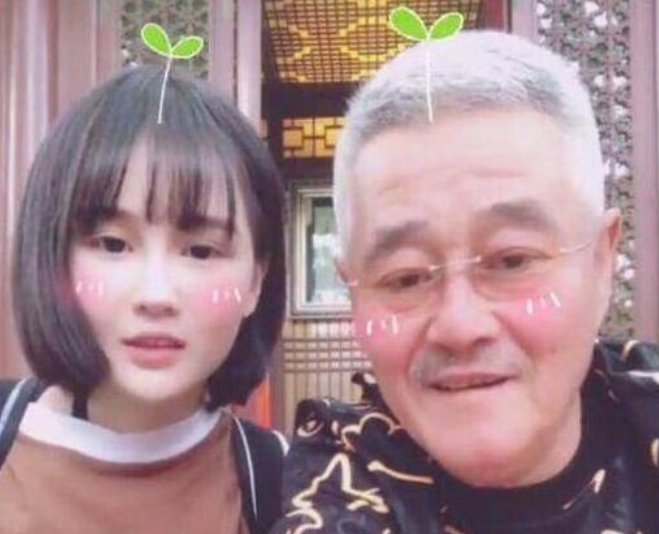 赵本山允许徒弟们通过直播捞金，郭德纲为什么不允许呢？