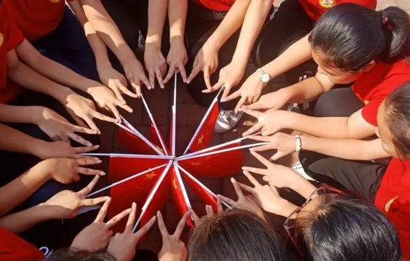 举国同庆什么意恩