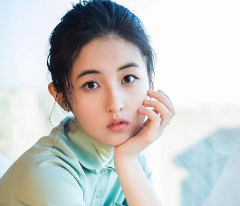 网曝张子枫“圈内聊天记录”，内容下流低俗涉嫌造谣，究竟怎么回事？