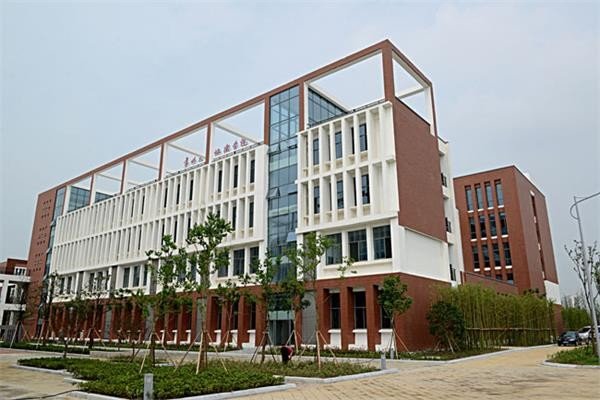 怀德学院是几本