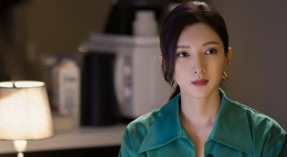 江疏影喊话许婕别卷了，许婕在《女士的法则》中到底有多拼？