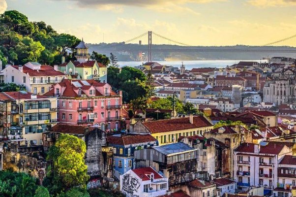 2004年欧洲杯在哪举行