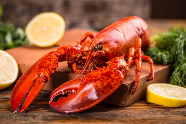 上海女子防控意识强，下锅前给龙虾做抗原测试，最终的结果如何？