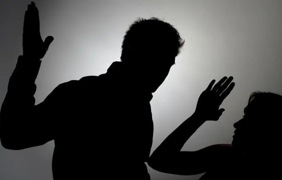 警方通报广西三胎妈妈遭家暴,事故发生的全过程是怎样的?