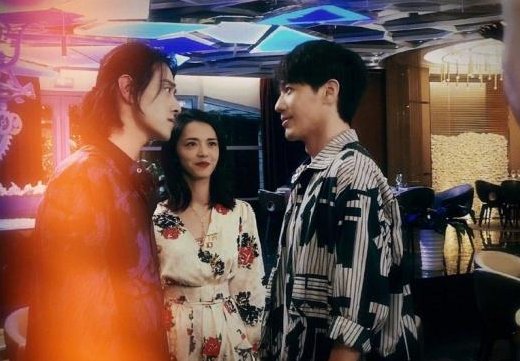 假日暖洋洋在三亚哪个酒店拍的？