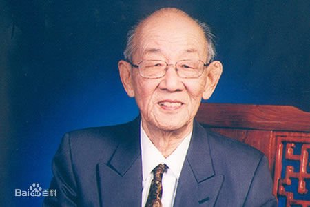 周炯槃的人物简介