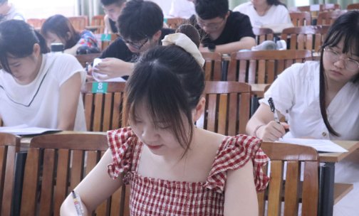 为什么四六级有三套题