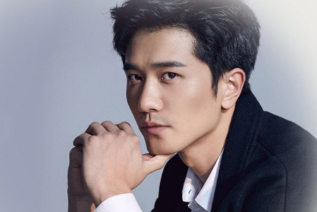 彭冠英有女朋友吗