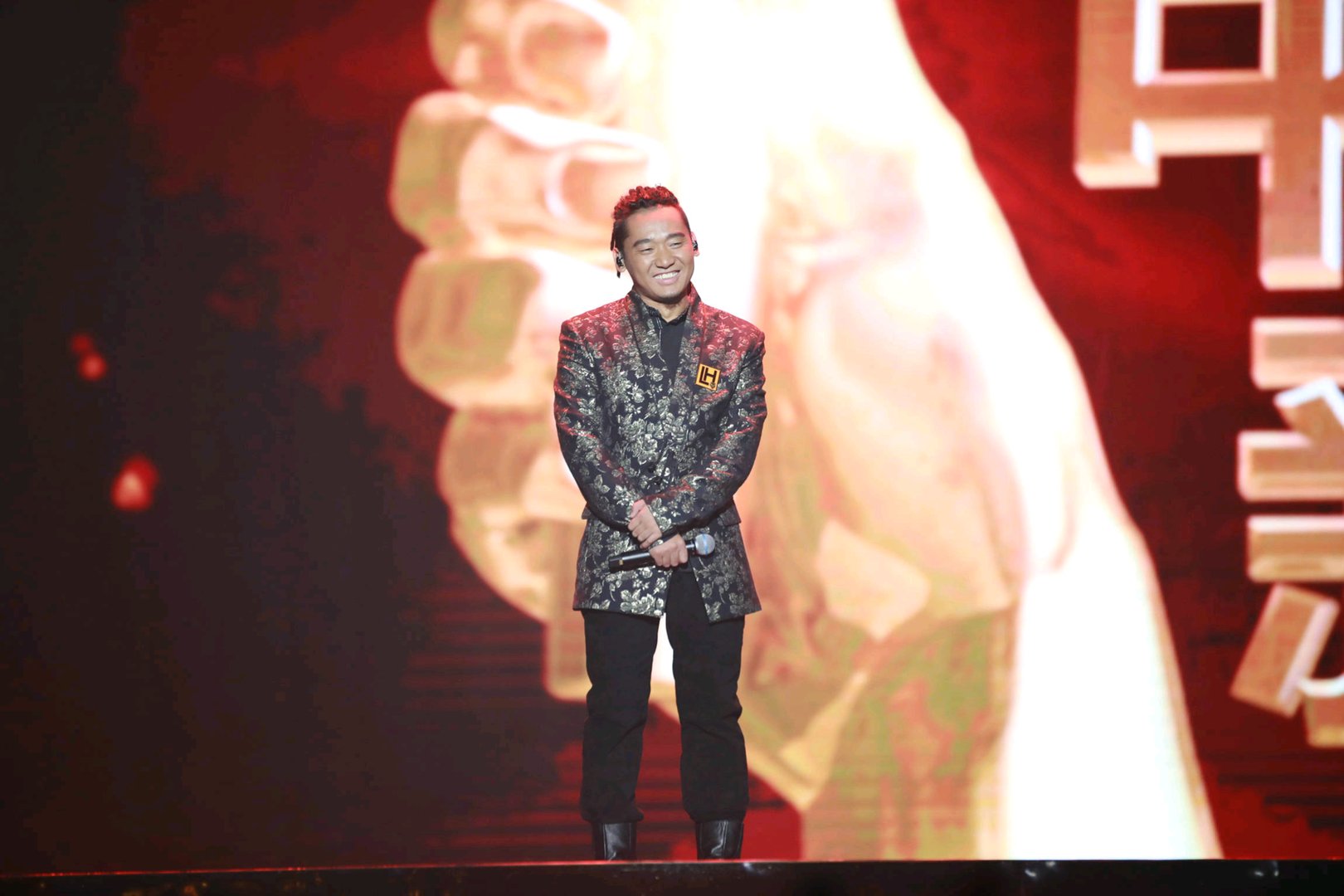 《中国新歌声》第二季收官，谁获得了冠军？