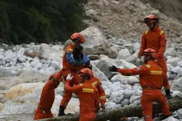 抗震救灾指挥部：确保大灾之后无大疫！如何做好震后恢复工作？