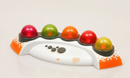 戴玩具去上学不能掉出来