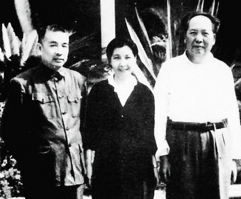 心地无私天地宽出自哪里？