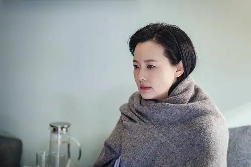 四十岁的女人在离婚之后，该不该再找一个？