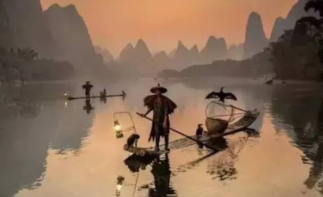 摇首顿足指什么生肖动物