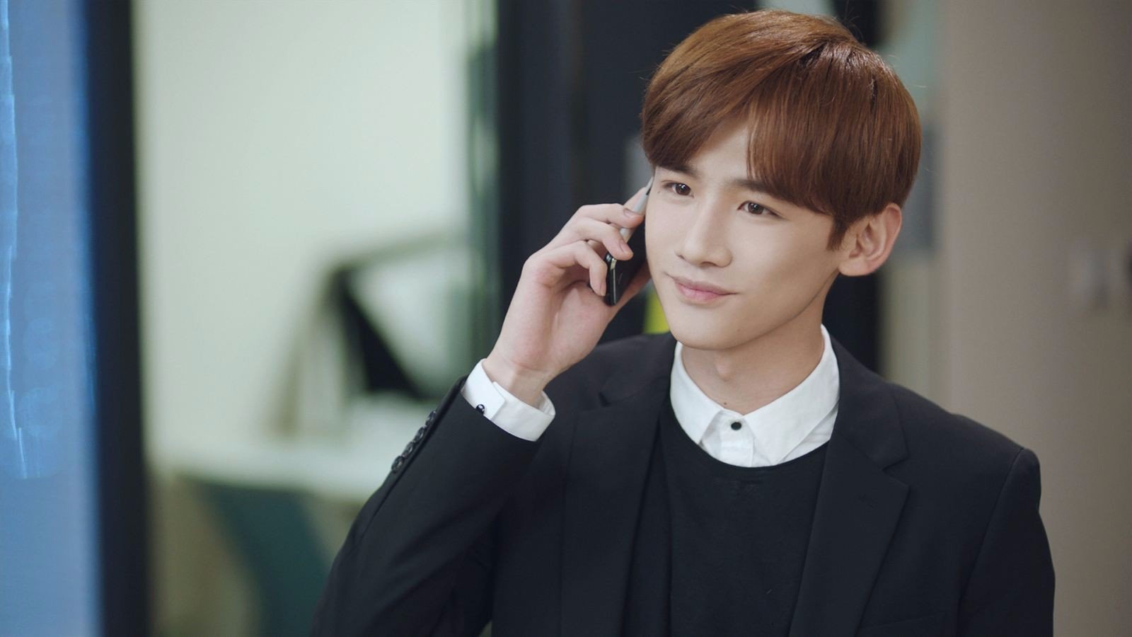 电视剧《夏至未至》中陆之昂为什么会进监狱？