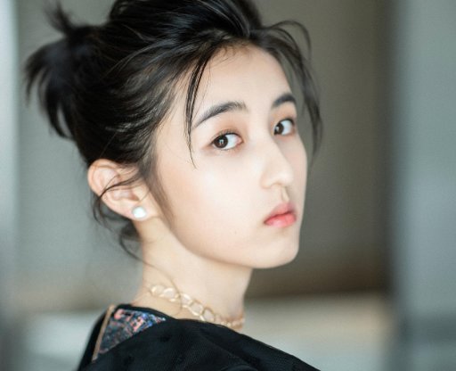 网曝张子枫“圈内聊天记录”，内容下流低俗涉嫌造谣，究竟怎么回事？