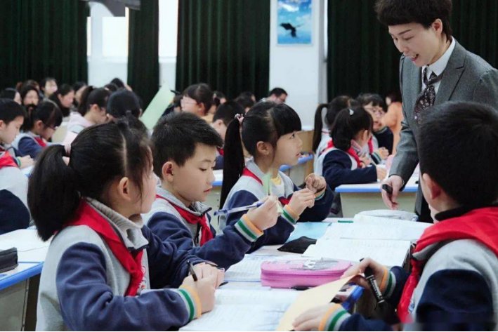 责无旁贷的贷是什么意思