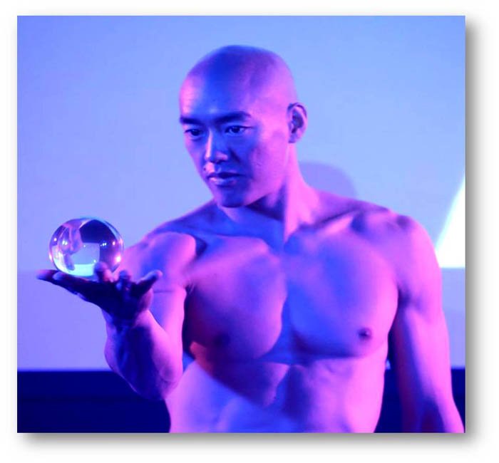 胡启智的个人简介