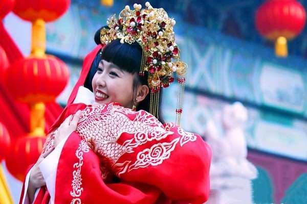 新婚夫妻被称为新婚燕尔，“燕尔”是什么意思？