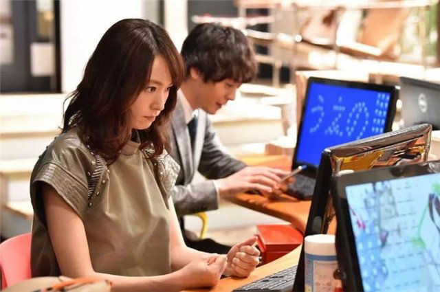 职场中什么样的女性最受欢迎？