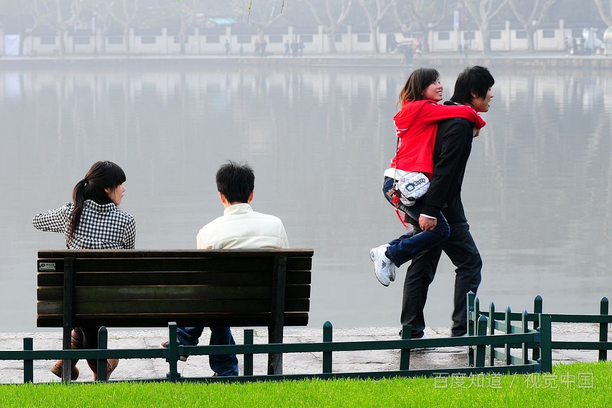 男友总是向我索取，怎么办？