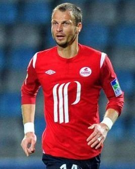 罗泽纳尔的参加比赛