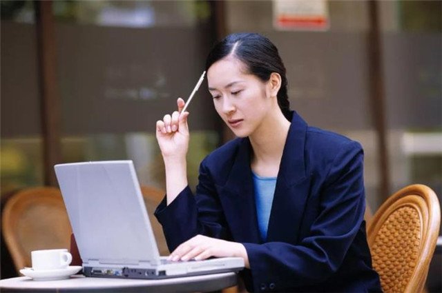 职场中什么样的女性最受欢迎？