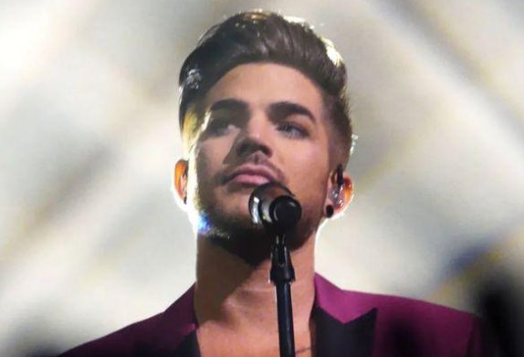 亚当兰伯特晒与新男友合照,你看好他们的新恋情吗?