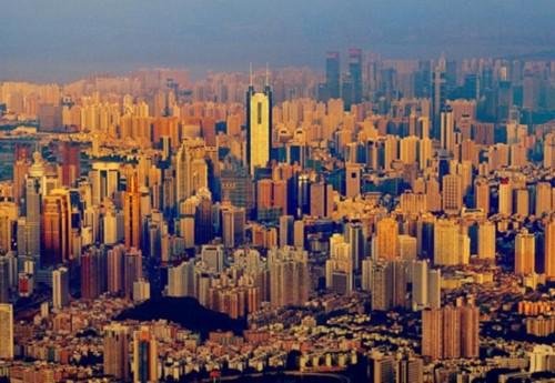 中国城区人口破百万的城市达到了93个，人口多的地方经济就发达吗？