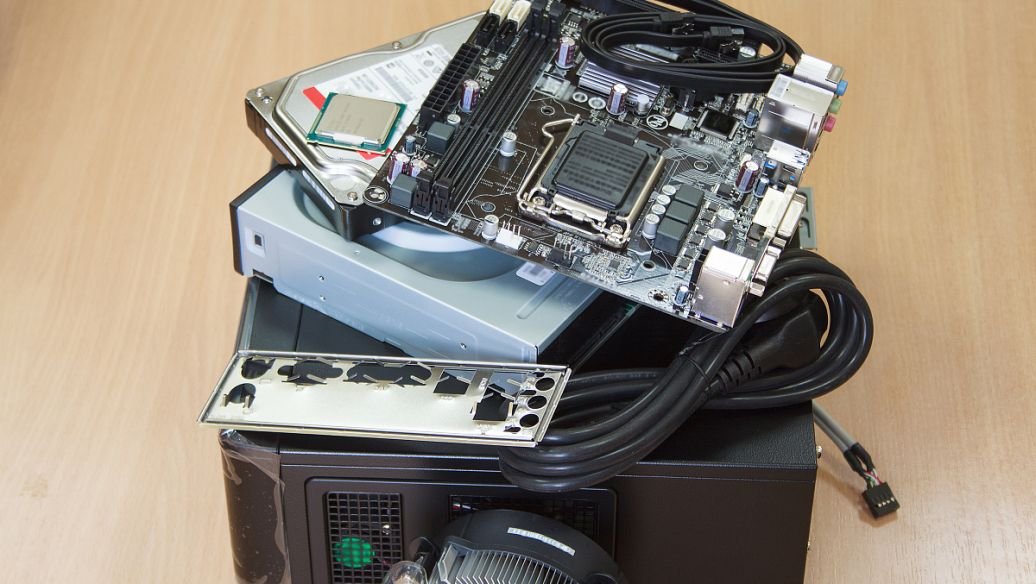 gf9800gt 512m 功耗