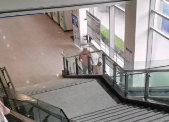 上海砍人案嫌犯被抓，事发妇产科停诊，他当时的情绪为何如此激动？