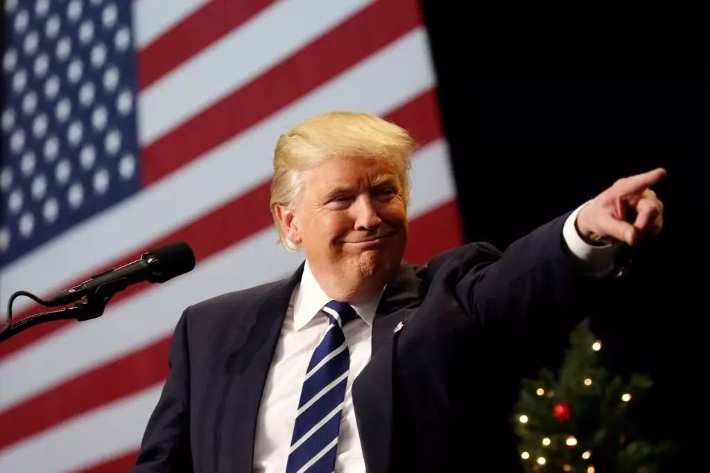 特朗普拒手机安检是为了保护自己权益吗？