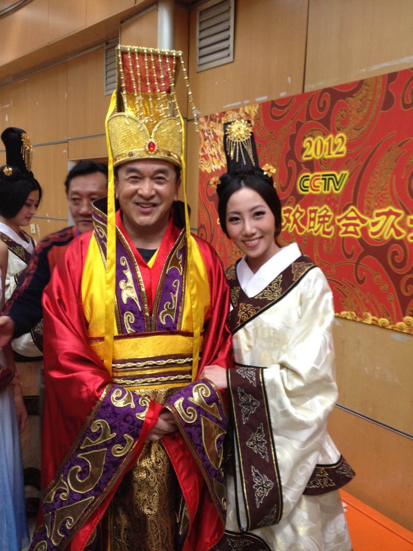 春晚小宫女的春晚走红“小宫女”唐奕霖