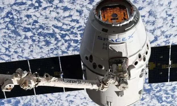 天舟三号从空间站后端绕前端对接，到底是怎么做到的？