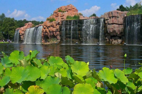 哈尔滨一年四季的季节是什么样的？