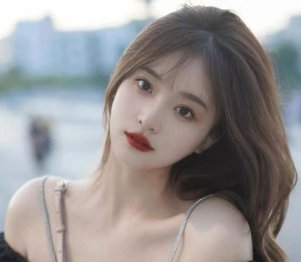 男子被醉酒陌生美女强吻，要追究女子责任，女子的行为是否涉嫌违法呢？