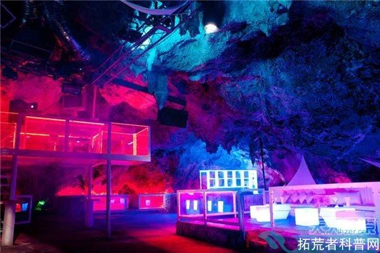 异事酒吧的文章目录